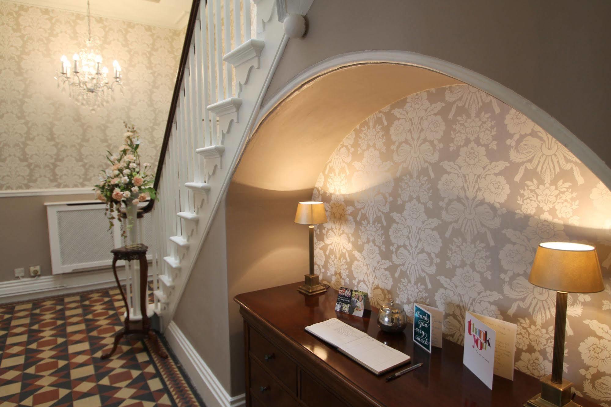 Alexandra Court Hotel Congleton Esterno foto