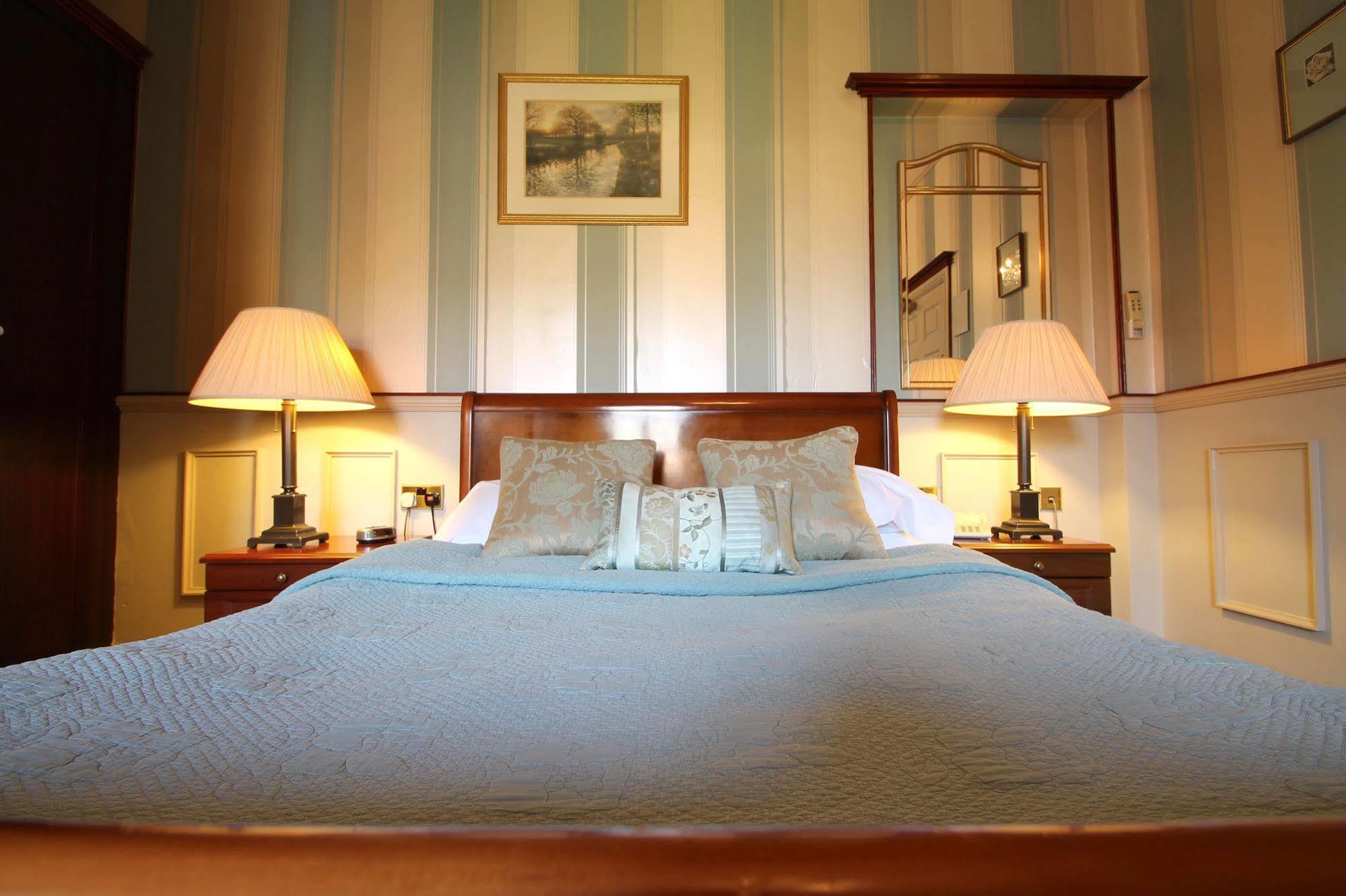 Alexandra Court Hotel Congleton Esterno foto