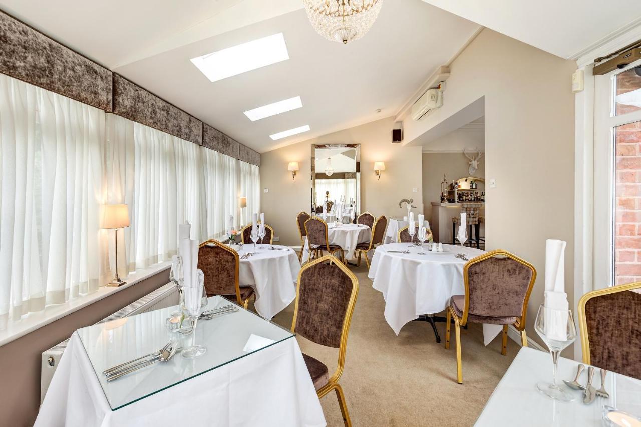 Alexandra Court Hotel Congleton Esterno foto